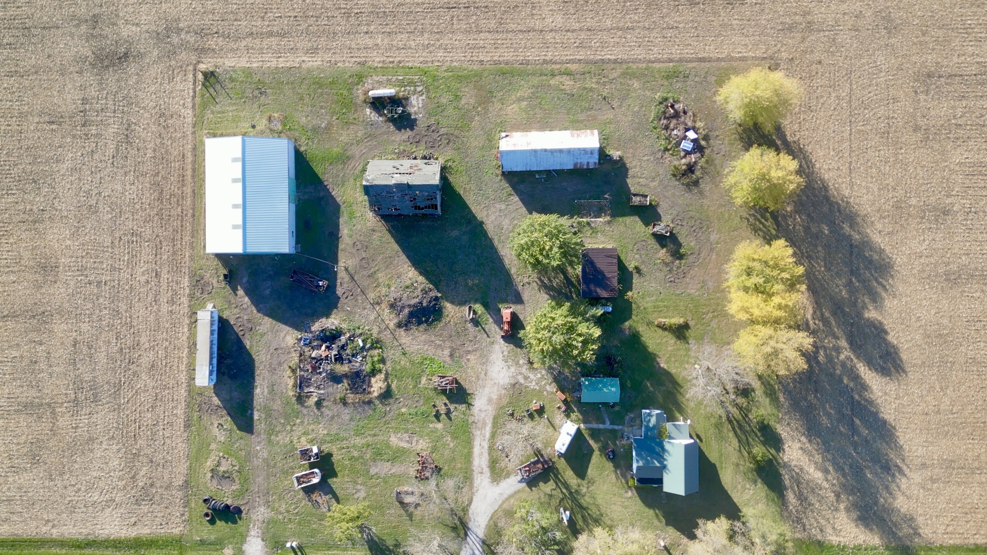 19877 N 1600 East Road