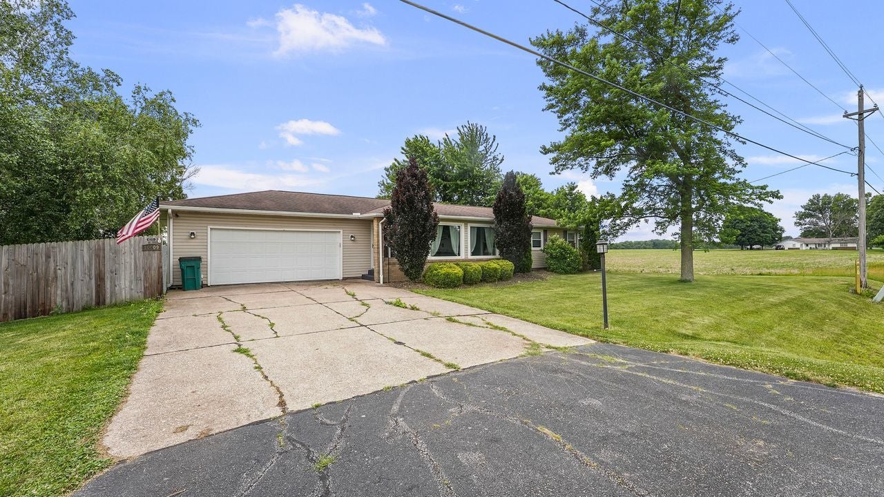 10009 Wolf Road