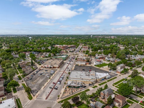 Tiny photo for 3311 Sunnyside Avenue, Brookfield, IL 60513 (MLS # 12629811)