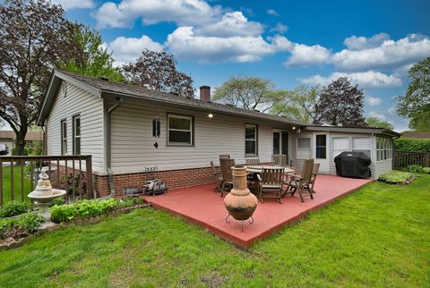 Tiny photo for 799 Brantwood Avenue, Elk Grove Village, IL 60007 (MLS # 12623783)
