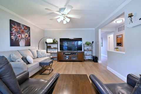 Tiny photo for 799 Brantwood Avenue, Elk Grove Village, IL 60007 (MLS # 12623783)