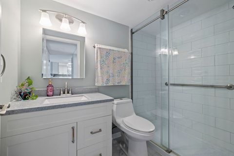 Tiny photo for 5540 Walnut Avenue #4A, Downers Grove, IL 60515 (MLS # 12488387)