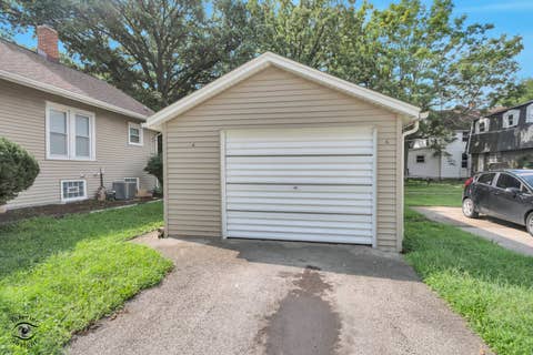 Tiny photo for 850 E Bourbonnais Street, Kankakee, IL 60901 (MLS # 12736887)