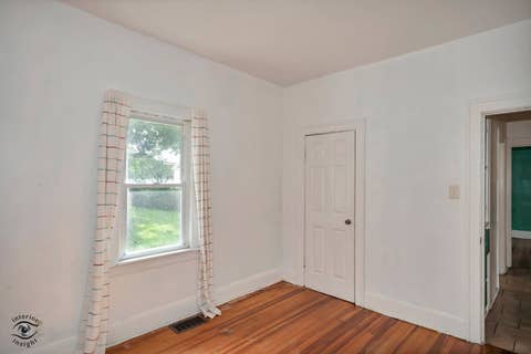 Tiny photo for 850 E Bourbonnais Street, Kankakee, IL 60901 (MLS # 12736887)