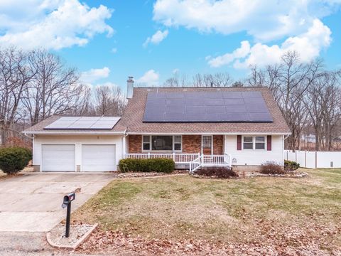 Photo of 118 Gottlieb Court, Creve Coeur, IL 61610 (MLS # 12537726)