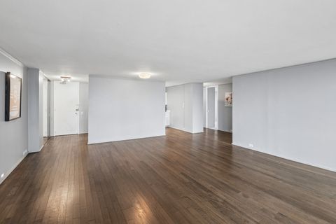 Tiny photo for 330 W DIVERSEY Parkway #1702, Chicago, IL 60657 (MLS # 12587655)