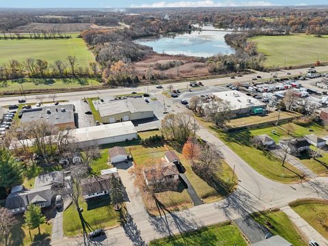 Tiny photo for 2413 Country Lane, McHenry, IL 60051 (MLS # 12571663)