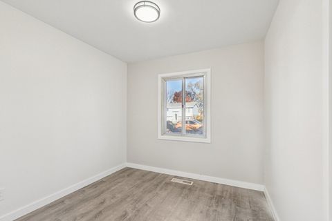 Tiny photo for 2413 Country Lane, McHenry, IL 60051 (MLS # 12571663)