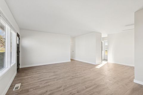 Tiny photo for 2413 Country Lane, McHenry, IL 60051 (MLS # 12571663)