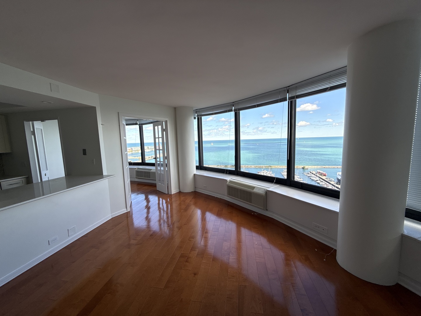 155 N HARBOR Drive 1609