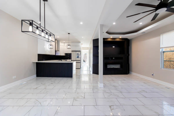 9068 S South Chicago Avenue