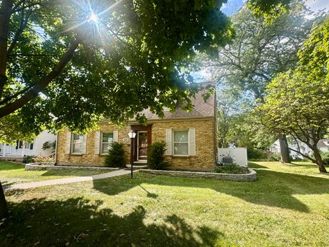 Tiny photo for 518 Clark Street, Elgin, IL 60123 (MLS # 12479933)