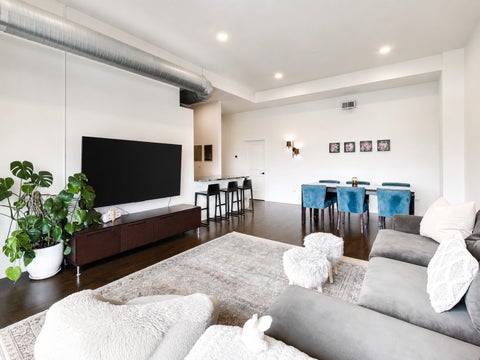 Tiny photo for 1225 W MORSE Avenue #511, Chicago, IL 60626 (MLS # 12717221)