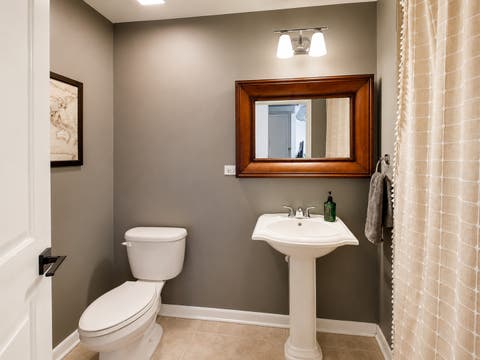 Tiny photo for 1225 W MORSE Avenue #511, Chicago, IL 60626 (MLS # 12717221)