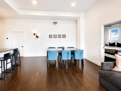 Tiny photo for 1225 W MORSE Avenue #511, Chicago, IL 60626 (MLS # 12717221)