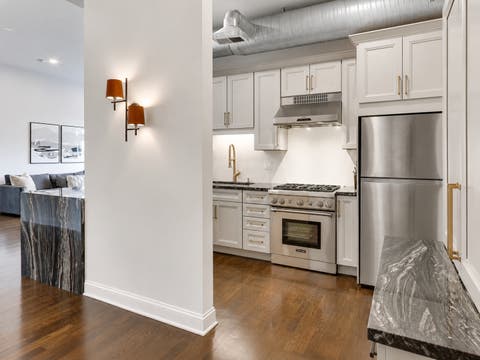 Tiny photo for 1225 W MORSE Avenue #511, Chicago, IL 60626 (MLS # 12717221)