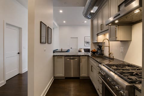 Tiny photo for 1225 W MORSE Avenue #511, Chicago, IL 60626 (MLS # 12717221)