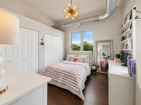 Tiny photo for 1225 W MORSE Avenue #511, Chicago, IL 60626 (MLS # 12717221)