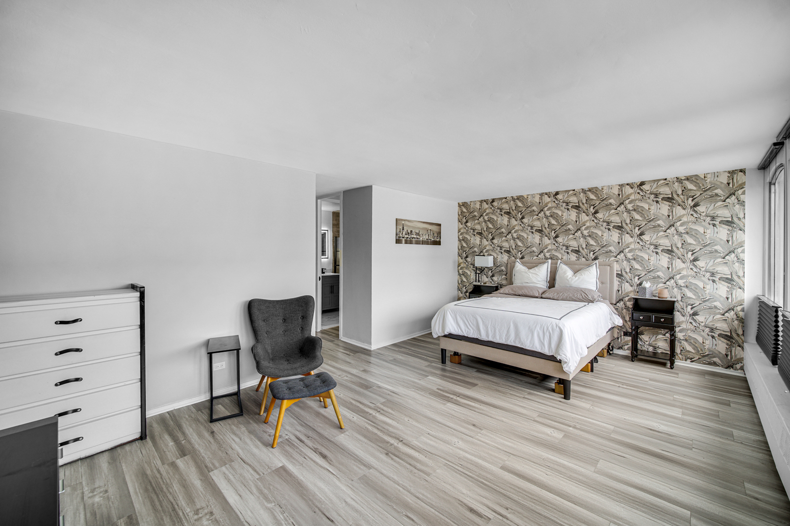 1401 E 55th Street 313N