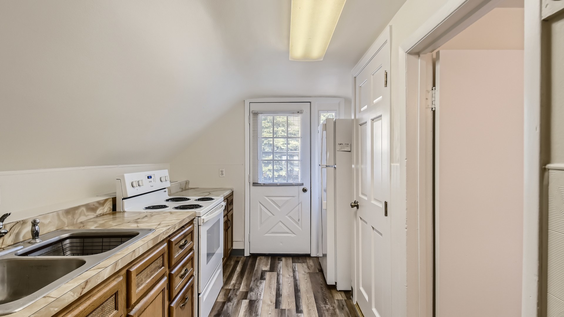 512 Porter Street 2