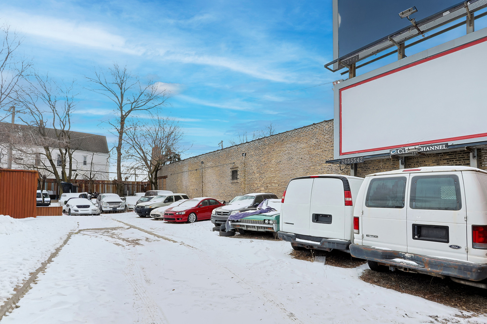 3709 W Armitage Avenue