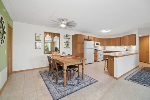 Tiny photo for 6850 W Winding Trail #202, Oak Forest, IL 60452 (MLS # 12682507)