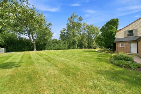 Tiny photo for 11 Old Timber Lane, Palos Park, IL 60464 (MLS # 12759129)