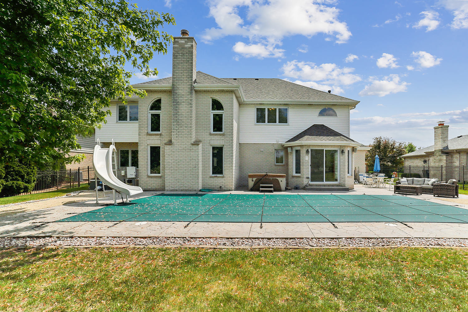 11048 Saratoga Drive