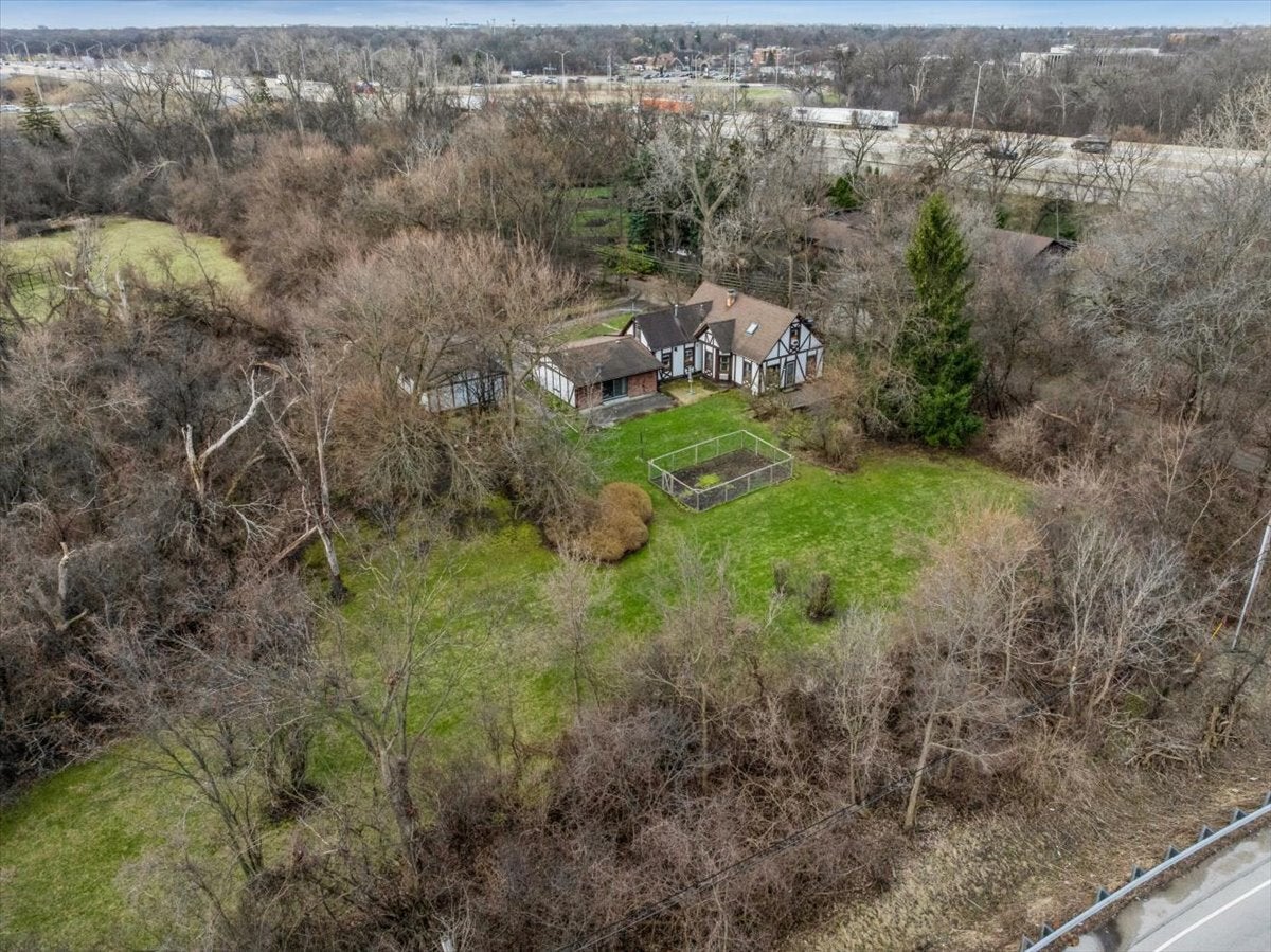 609 Forest Edge Lane