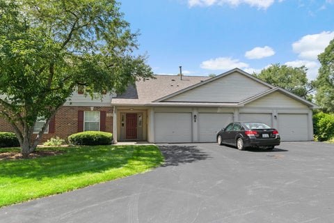 Tiny photo for 1012 Saxon Court #C, Elgin, IL 60120 (MLS # 12730480)