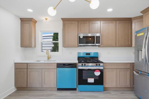 Tiny photo for 2714 N New England Avenue, Chicago, IL 60707 (MLS # 12655866)