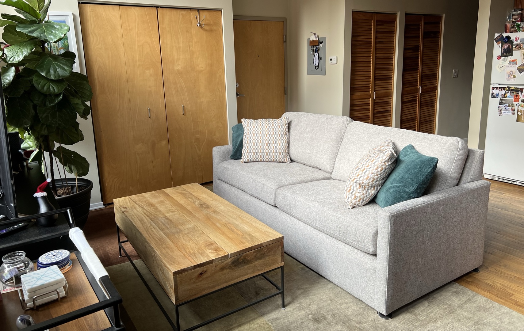 1500 W Monroe Street 211