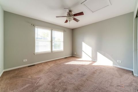 Tiny photo for 2858 Falling Waters Lane, Lindenhurst, IL 60046 (MLS # 12500015)