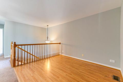 Tiny photo for 2858 Falling Waters Lane, Lindenhurst, IL 60046 (MLS # 12500015)