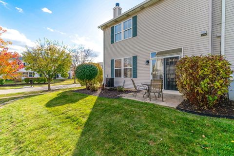 Tiny photo for 2858 Falling Waters Lane, Lindenhurst, IL 60046 (MLS # 12500015)