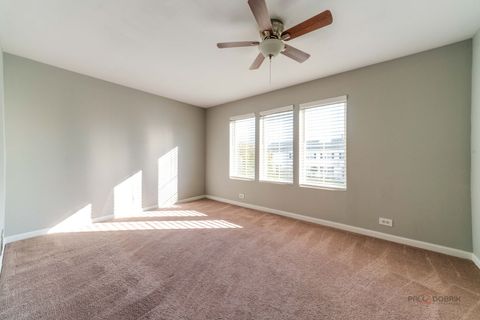 Tiny photo for 2858 Falling Waters Lane, Lindenhurst, IL 60046 (MLS # 12500015)