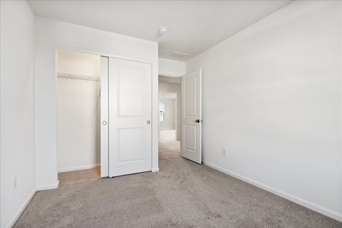 Tiny photo for 306 Kingsport Drive, South Elgin, IL 60177 (MLS # 12532184)