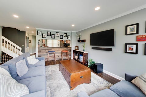 Tiny photo for 1711 Vermont Drive, Elk Grove Village, IL 60007 (MLS # 12712190)