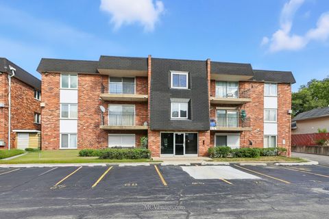 Tiny photo for 1040 Hirsch Boulevard #204, Calumet City, IL 60409 (MLS # 12540661)