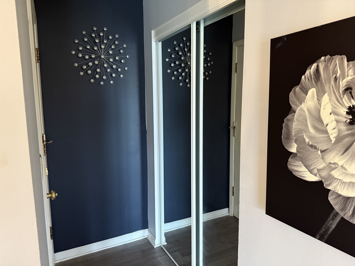 5725 Holmes Avenue 15