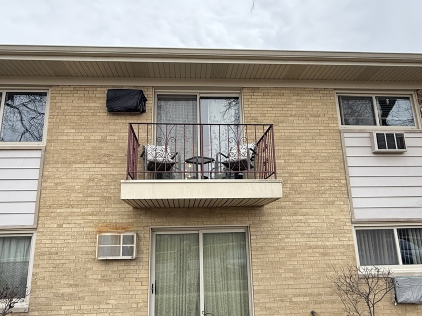 5725 Holmes Avenue 15