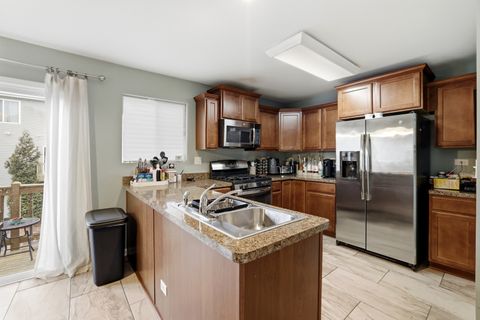 Tiny photo for 1655 Windward Drive, Pingree Grove, IL 60140 (MLS # 12570757)