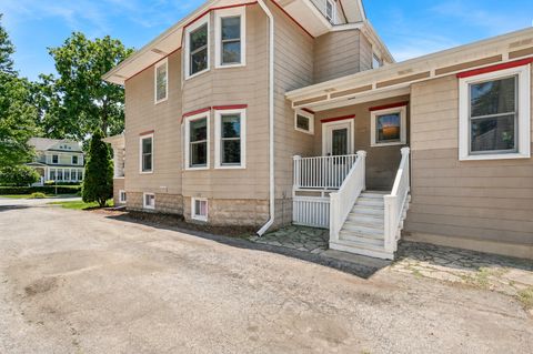 Tiny photo for 111 W Franklin Street, Wheaton, IL 60187 (MLS # 12685834)