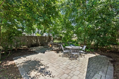 Tiny photo for 111 W Franklin Street, Wheaton, IL 60187 (MLS # 12685834)