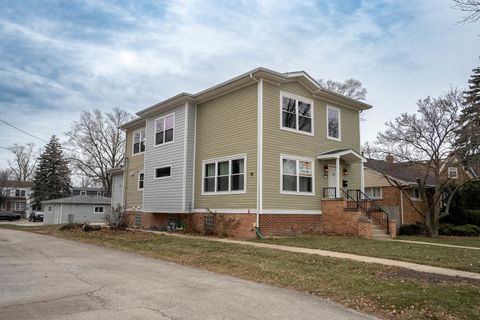 A home in Bensenville
