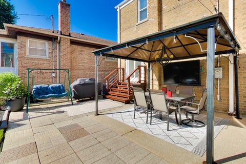 Tiny photo for 5523 N NATCHEZ Avenue, Chicago, IL 60656 (MLS # 12741339)