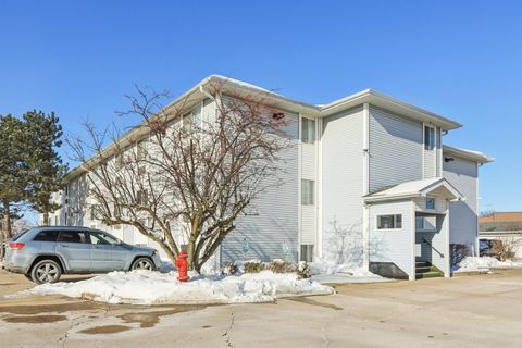 Photo of 3170 W MONROE Street #311, Waukegan, IL 60085 (MLS # 12525444)