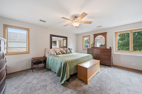 Tiny photo for 11001 S Albany Avenue, Chicago, IL 60655 (MLS # 12733033)