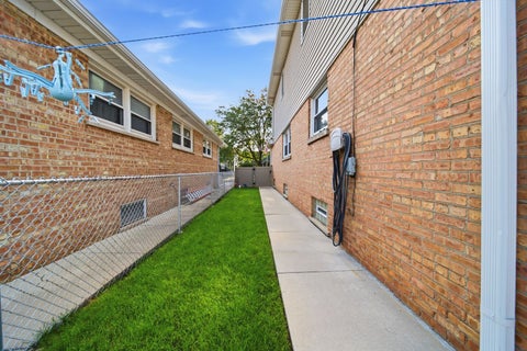 Tiny photo for 11001 S Albany Avenue, Chicago, IL 60655 (MLS # 12733033)