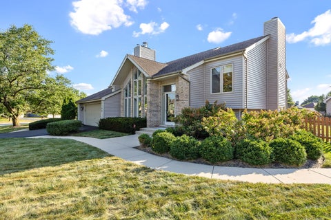 Tiny photo for 2108 Yellowstar Lane, Naperville, IL 60564 (MLS # 12787226)